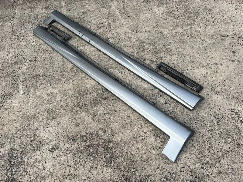 Subaru Impreza Wrx Gda Gdb 05 - 07 Factory Side Skirts Kit Silver 45A Genuine 1