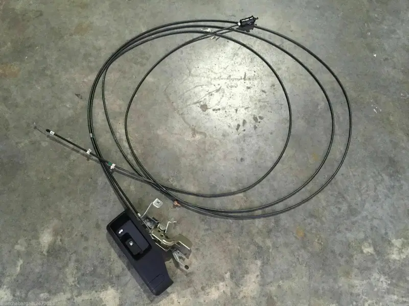 Subaru Liberty 03 - 06 Sedan Gen 4 Boot Petrol Cap Release Cable Control Lever 1