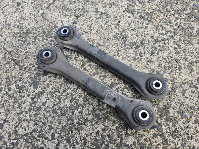 Subaru Liberty 03 - 09 Factory Rear Suspension Control Wheel Trailing Arms Pair 1