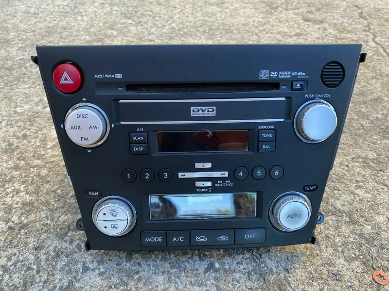 Subaru Liberty Dvd Series2 06 09 Black Stereo Head Unit Fascia Climate Cd Player 1