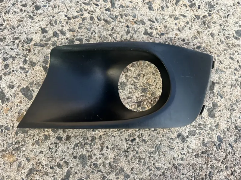Subaru Liberty Gen 5 09 - 11 Factory Fog Light Surround Bezel Trim Black Rh Oem 1