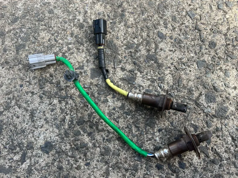 Subaru Liberty Gen 5 09 - 12 Exhaust Catalytic Converter O2 Oxygen Sensors Denso 1