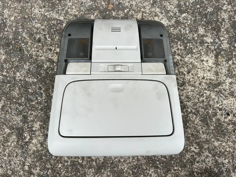 Subaru Liberty Gen 5 09 - 12 Roof Top Interior Courtesy Light Sunglasses Storage 1