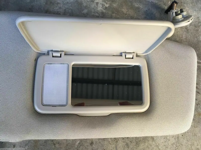 Subaru Liberty Gt Gen 4 2003 2006 Genuine Right Drivers Side Sun Visor Shade 1