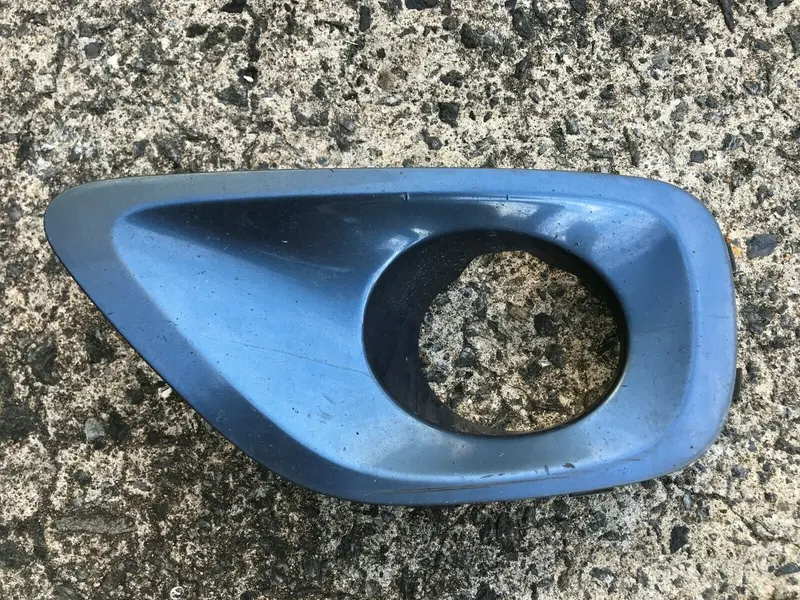 Subaru Liberty Gt Outback 03-06 Spot Fog Light Cover Surround Trim Blue 33A Lh 1