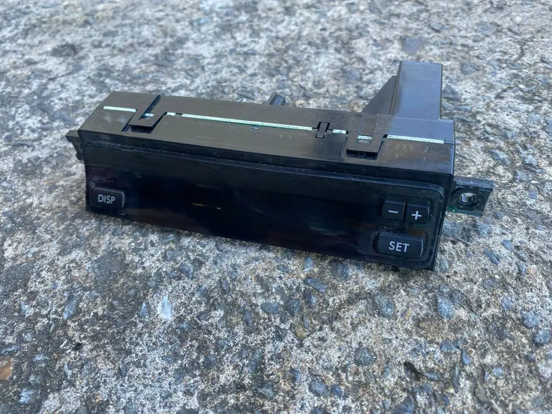 Subaru Liberty Gt Outback 06 - 09 Gen 4 Factory Dash Clock 3 Button Type Genuine 1
