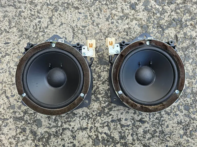 Subaru Liberty Gt Spec B Outback 03 -09 Factory Mcintosh Door Speakers Front L R 1