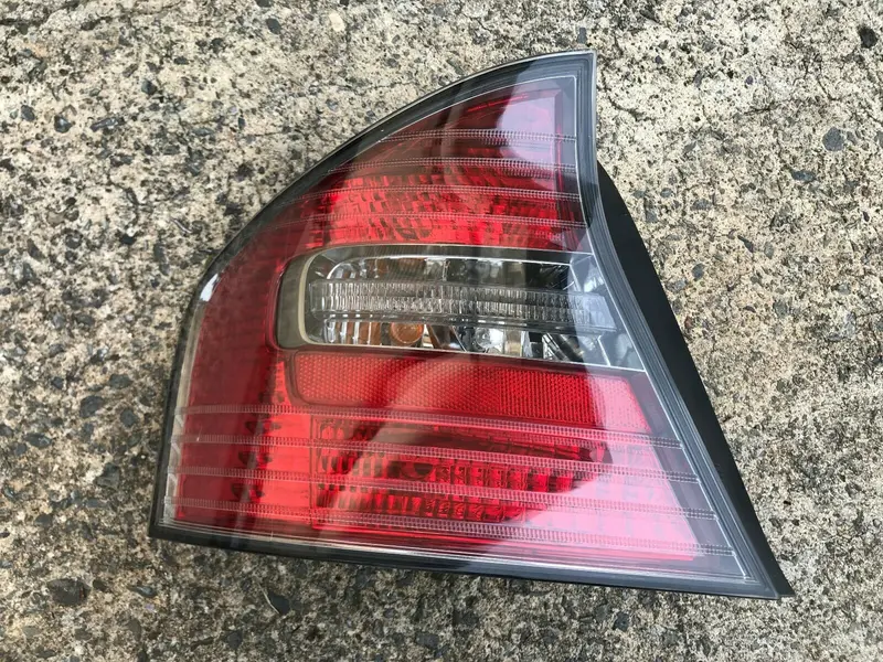Subaru Liberty Gt Turbo Gen 4 03 - 06 Genuine Tail Light Brake Stop Lamp Left Lh 1