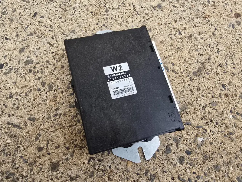 Subaru Liberty H6 03 - 09 6 Speed Manual Factory Ecu Computer 22611Al730 W2 1