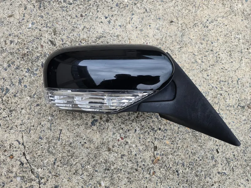 Subaru Liberty Outback 03-06 Gen4 Passenger Side Electric Mirror Black 32J Right 1