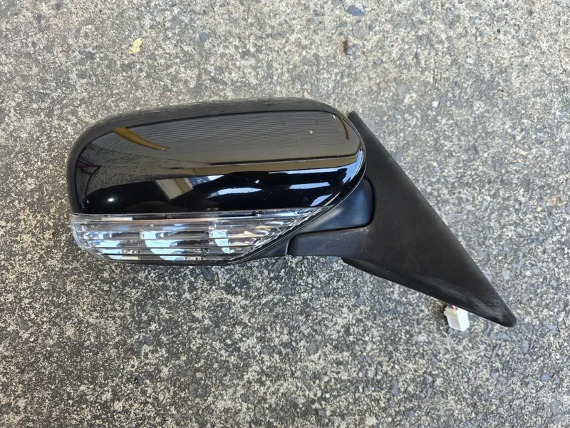 Subaru Liberty Outback 03-06 Gen4 Passenger Side Electric Mirror Black 32J Right 1