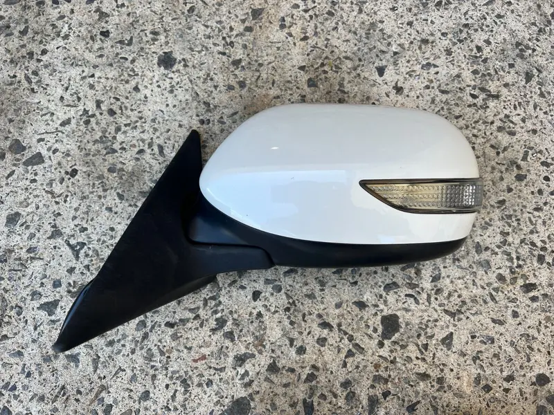 Subaru Liberty Outback 06 - 09 Factory Passenger Side Wing Mirror White 37J Oem 1