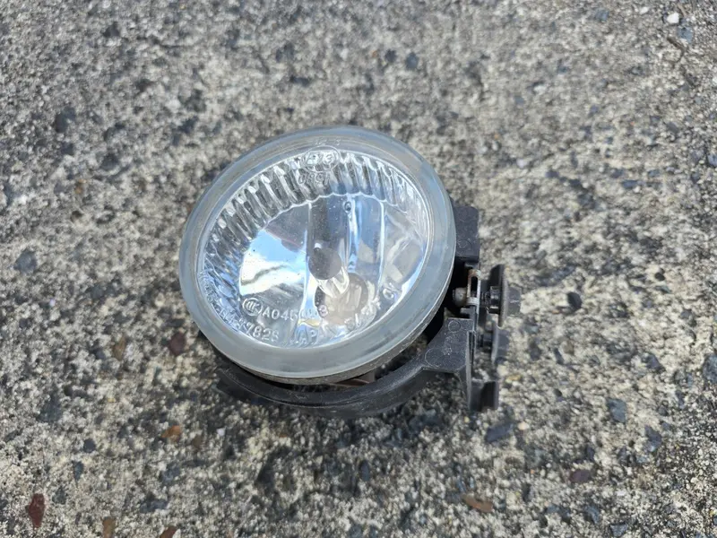 Subaru Liberty Outback 06 - 09 Fog Light Lamp W Bracket Right Rh Genuine R Oem 1