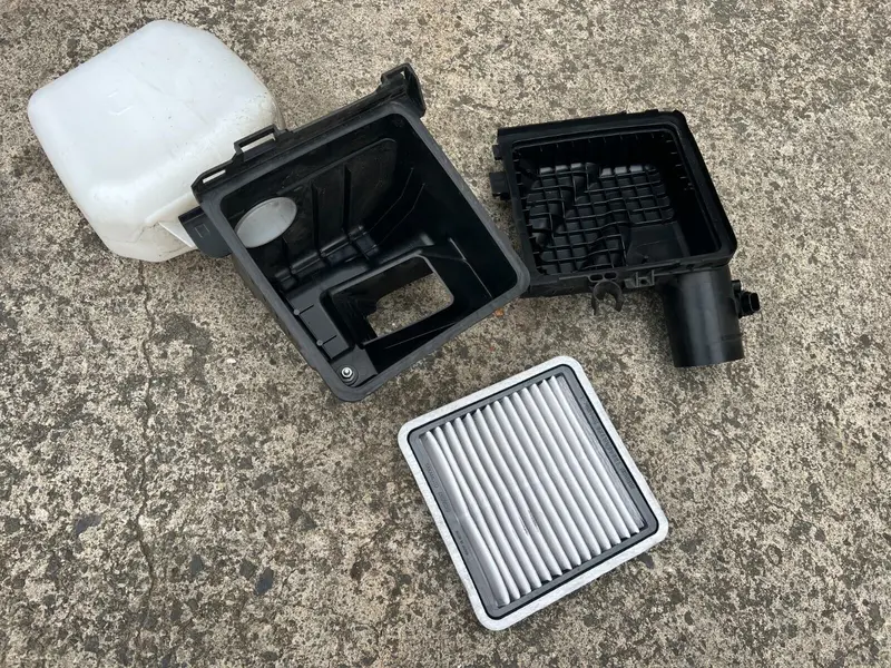 Subaru Liberty Outback 09 - 14 Ej25 Factory Air Box Intake Sensor Filter Genuine 1