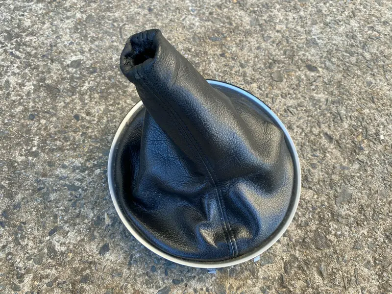 Subaru Liberty Outback Ej 25 06 - 09 Genuine 5Spd Gear Knob Shifter Manual Boot 1