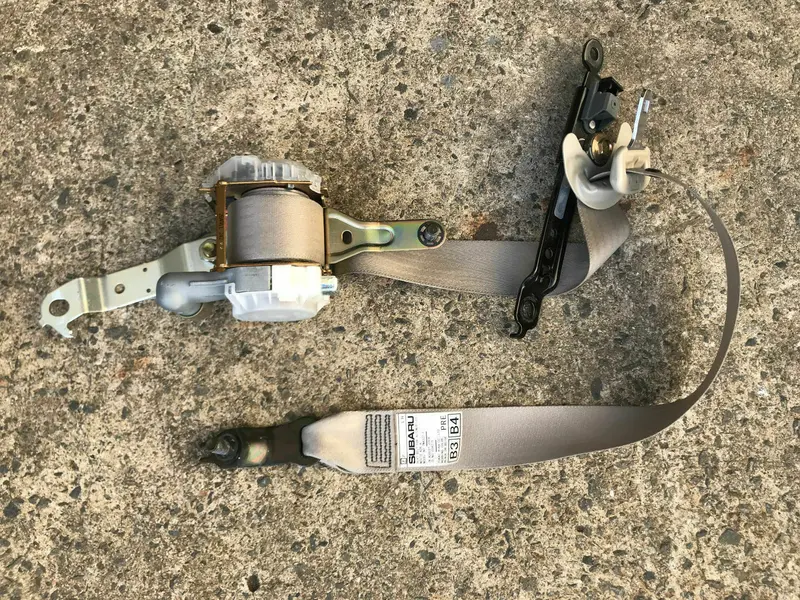 Subaru Liberty Outback Gen 3 4 4Th 06 Left Front Passenger Seat Belt Belts Cream 1