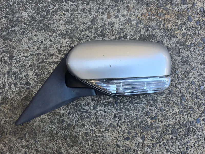 Subaru Liberty Outback Gen 4 03-06 Genuine Left Passenger Side Mirror Silver 39D 1
