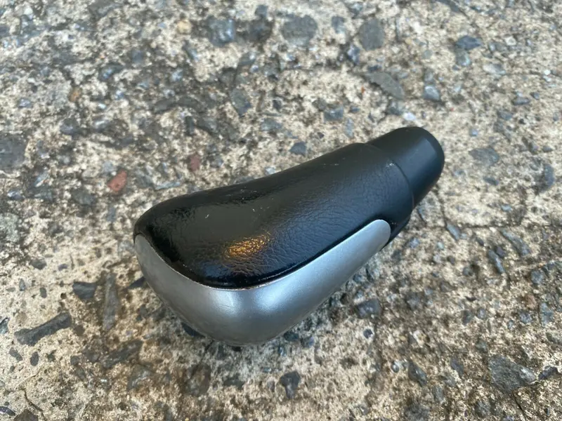 Subaru Liberty Outback Gen 4 03 - 09 Factory Gear Knob Shifter Black Base Auto 1