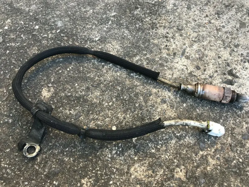 Subaru Liberty Outback Gen 4 03 - 09 Factory O2 Oxygen Sensor Rear Post Header 1