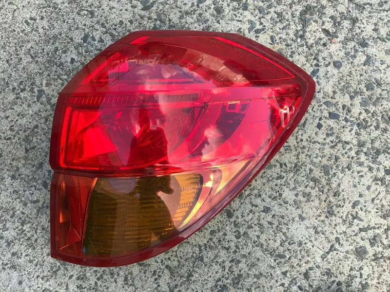 Subaru Liberty Outback Gen 4 2003 - 2006 H6 Gt Right Side Tail Light Lamp Brake 1