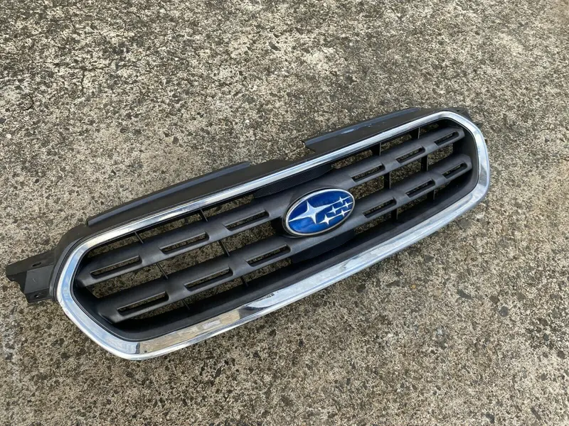 Subaru Outback Gen 3 4 03 - 06 Genuine Front Grille Grill Badge Chrome Black 1