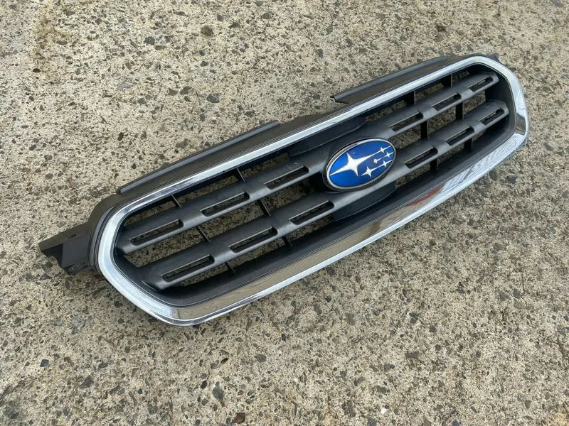 Subaru Outback Gen 3 H6 Ej 03 - 06 Genuine Front Grille Grill Chrome Original 1