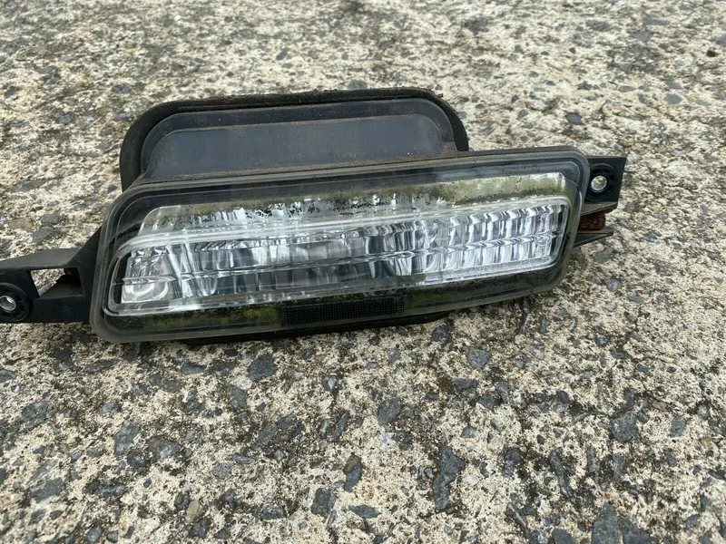 Subaru Outback Gen 4 H6 03 - 06 Rear Boot Tailgate Lid Garnish Brake Light Right 1