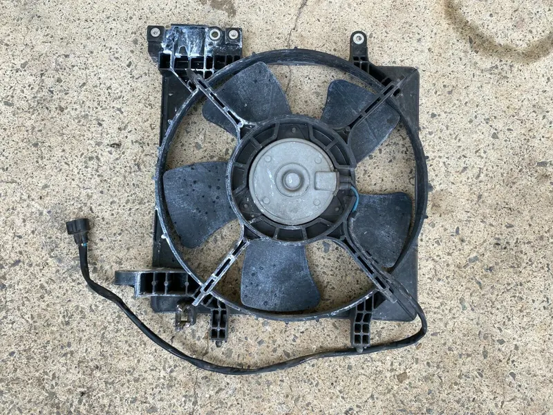 Subaru Outback Liberty Gen4 H6 03-09 Radiator A/C Passenger Thermo Fan Cooling L 1