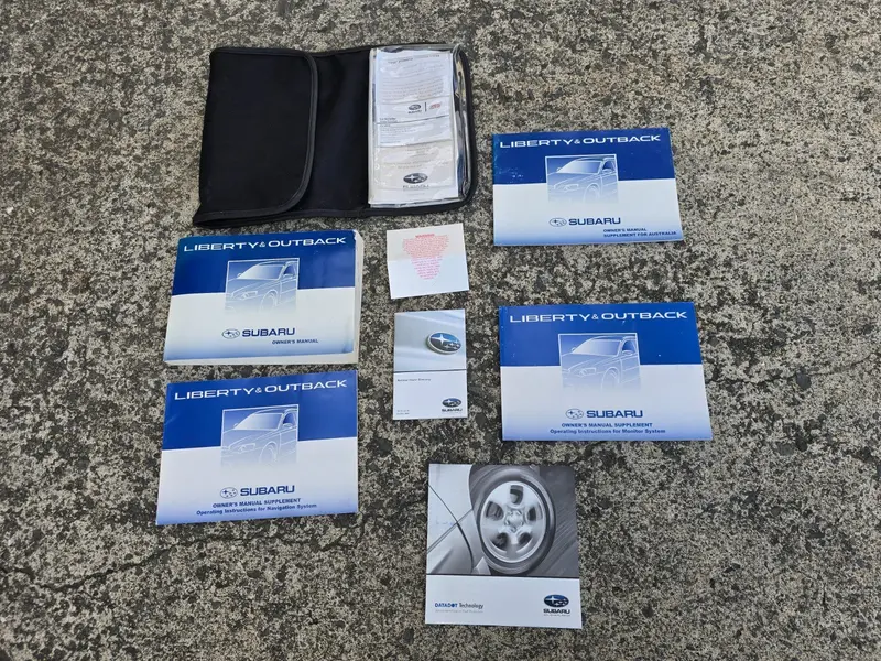 Subaru Outback Liberty Gt Gen 4 2003 - 09 Log Book Wallet Accessories Brochures 1