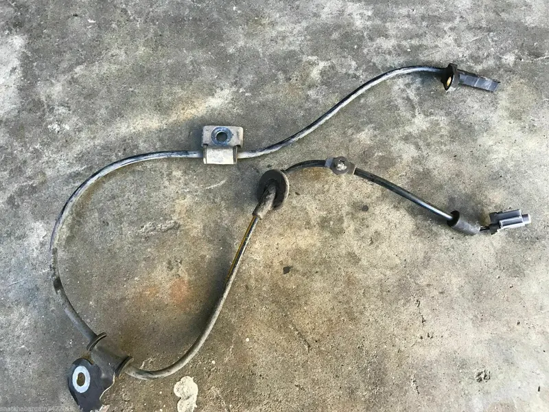 Subaru Outback Liberty Gt Turbo 07 S2 Gen 4 Brake Abs Speed Sensor Left Front 1