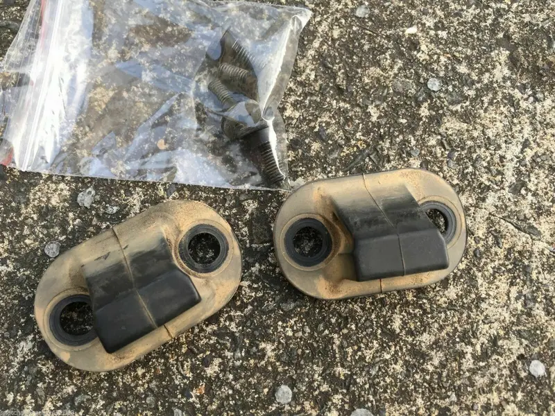 Subaru Outback Wagon Gen 4 03 06 Boot Hatch Close Rubber Protectors Genuine 1