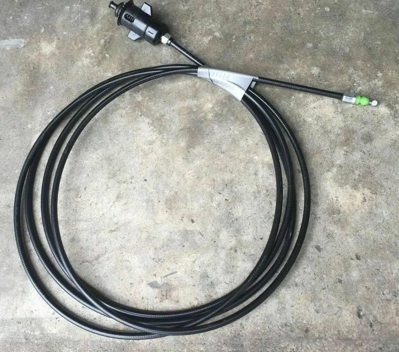 Subaru Outback Wagon Liberty  03-06 Gen 4 Petrol Cap Release Cable Genuine Part 1