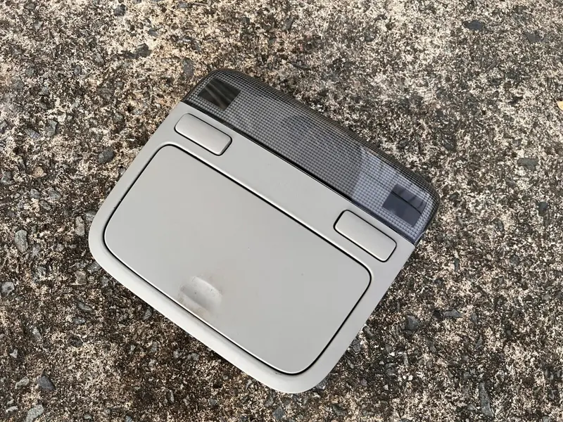 Subaru Tribeca 2006 - 2007 Top Storage Courtesy Light Sunglasses Compartment 1