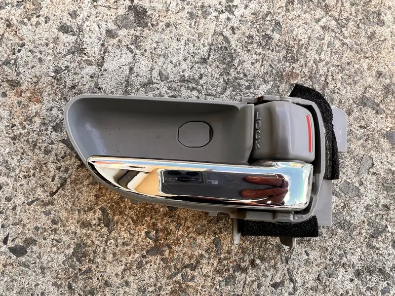 Subaru Tribeca B9 2006 -07 Interior Door Grab Handle Latch Right Side Front Rear 1