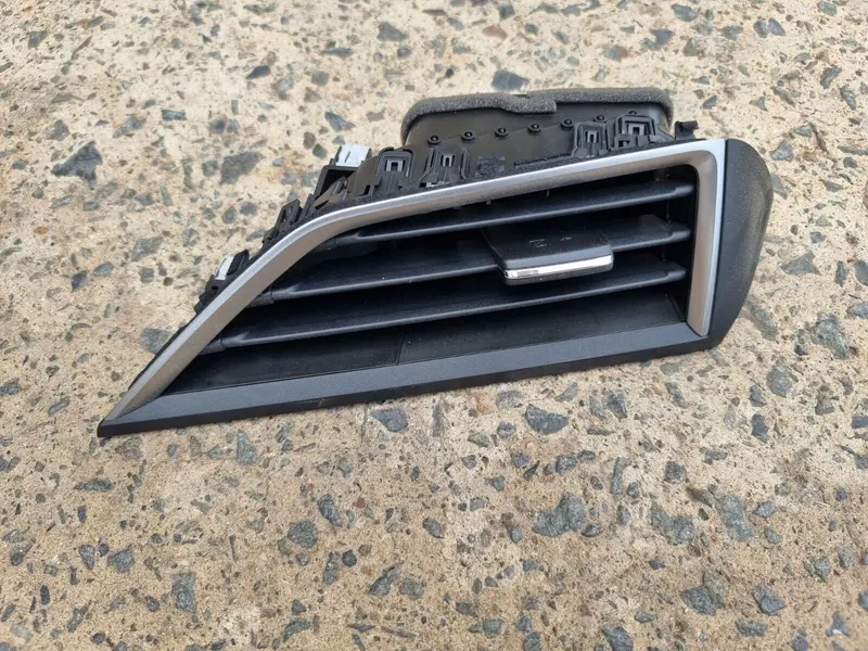 Subaru Xv Gt 17 -21 Dash Left Passenger Side Air Con Ac Vent Surround Trim Piece 1