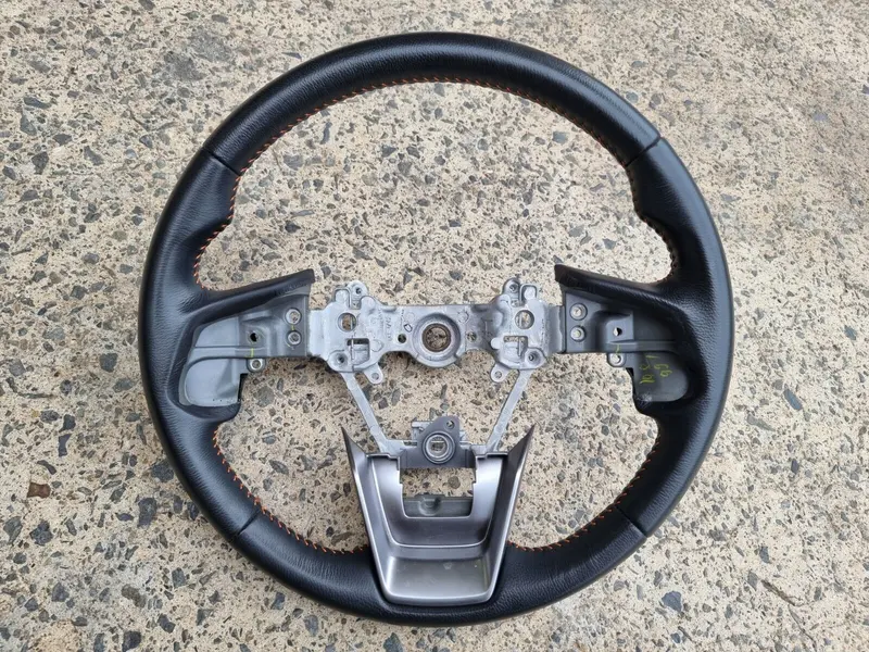Subaru Xv Gt 17 -21 Leather Steering Wheel Bluetooth Buttons Type Excellent Cond 1