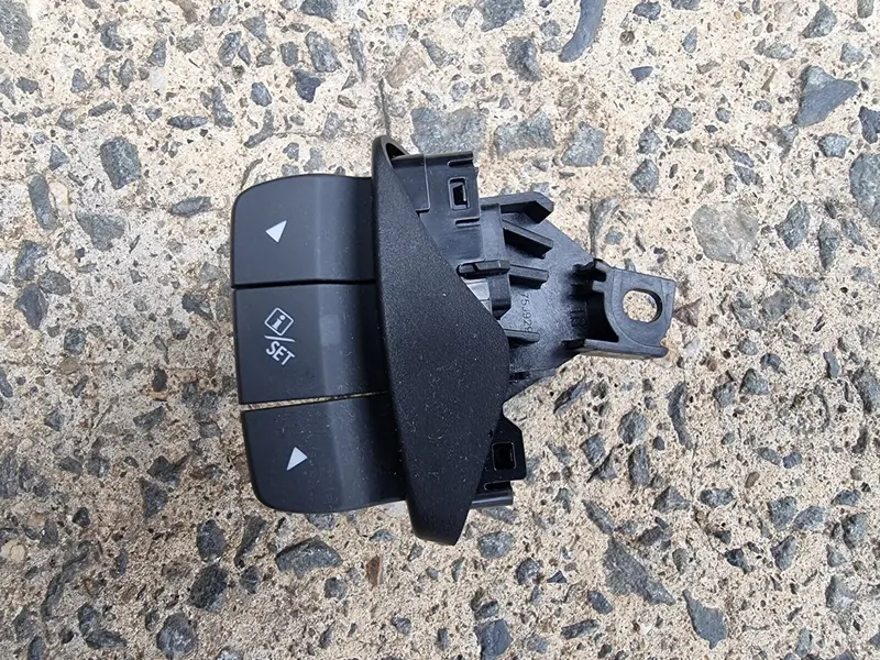 Subaru Xv Gt 17 - 21 Steering Wheel Control Nav Navigation Buttons Button Switch 1