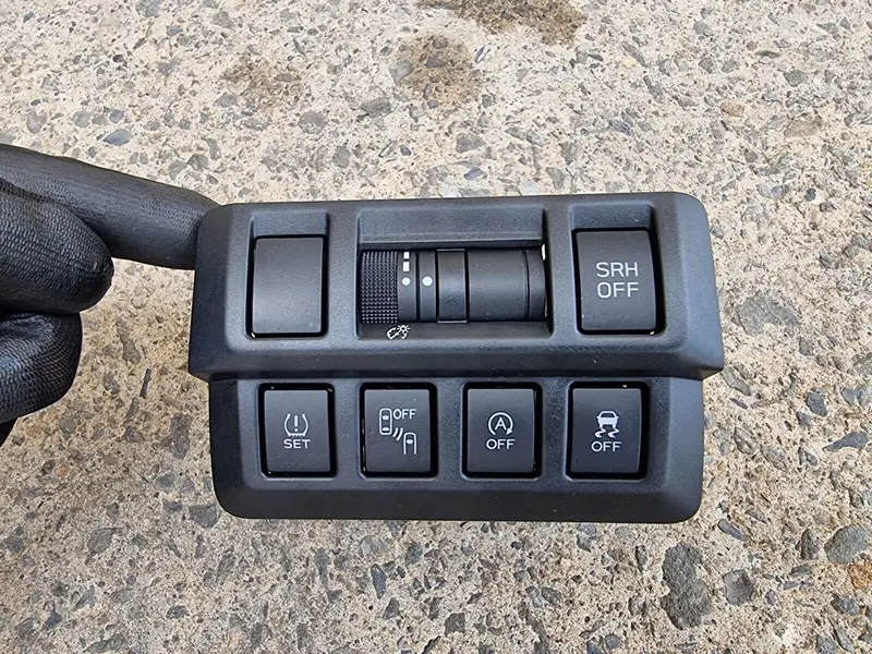 Subaru Xv Gt 2017 - 2021 Dash Switches Button Boot Control Trim Panel 1