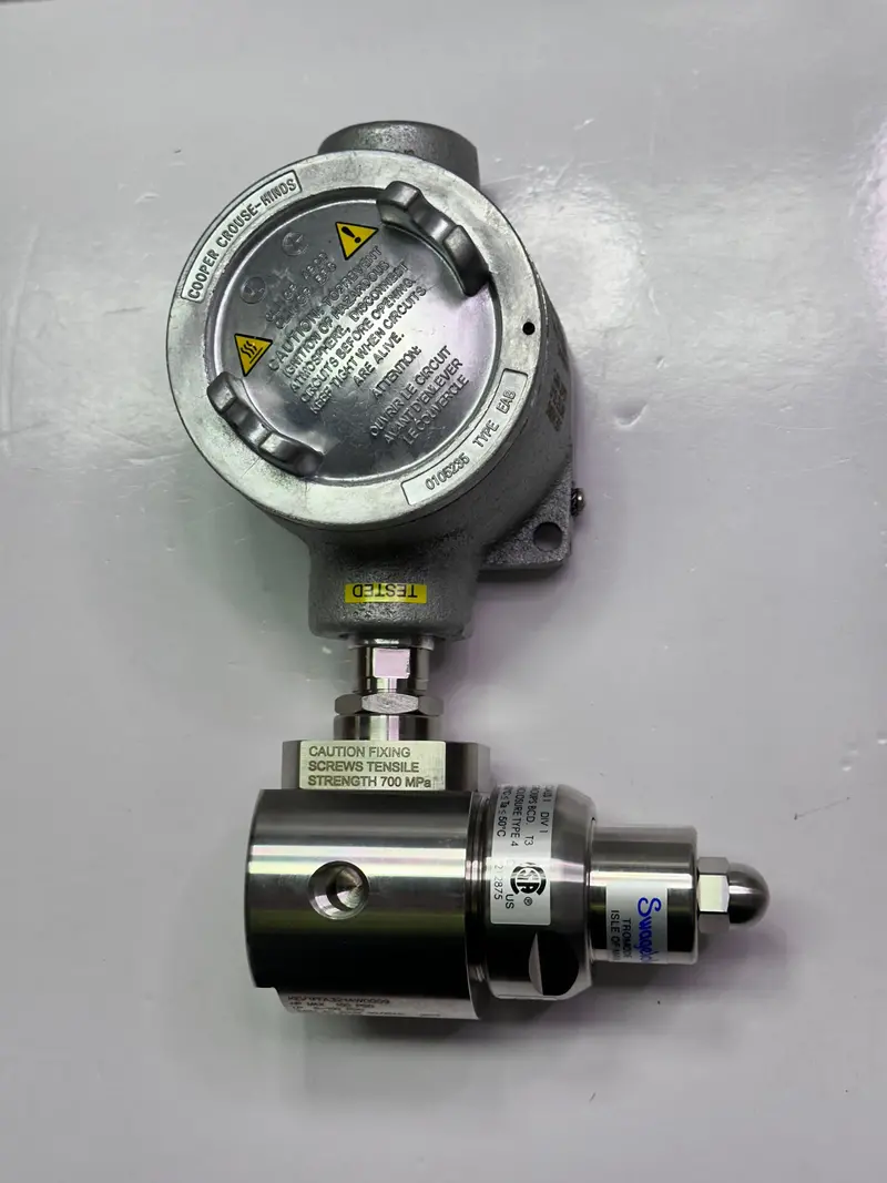 Swagelok Kev Series Electronically Heated Vaporizing Regulator - Kev1ffa321aw0009 1
