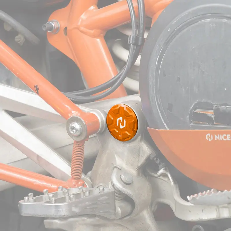 Swingarm Pivot Hole Plugs Covers For Ktm 690 Enduro Smc R 2008–2025 2