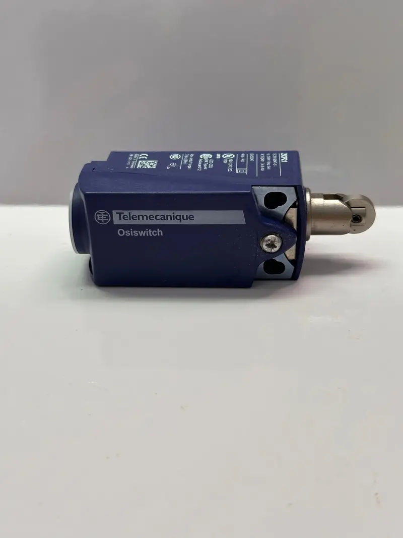 Telemecanique Xckp2102g11 Limit Switch Xc Standard 1