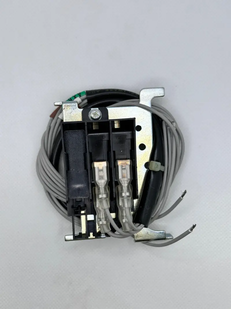 Terasaki Uxxb0008d Auxiliary Switch, 2C Right Side For X6-X8 1