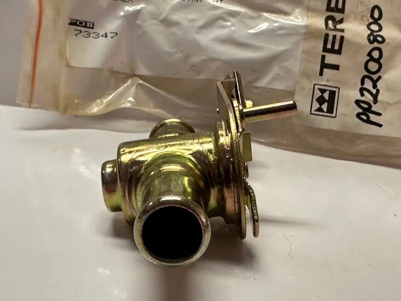 Terex Pp2200800 2 Way Heater Tap Valve, 5/8", Straight 1