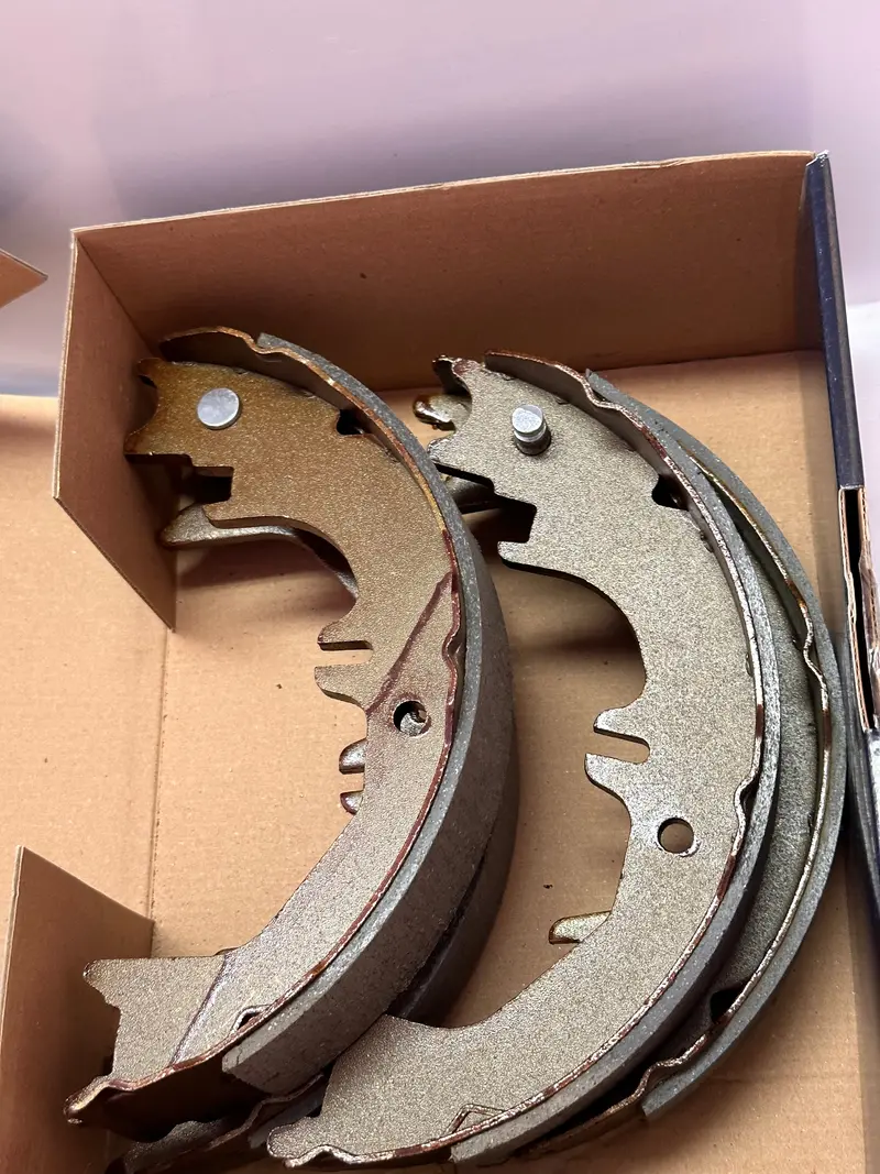 Terrain Tamer Handbrake Shoe Set 46550-60041K 1