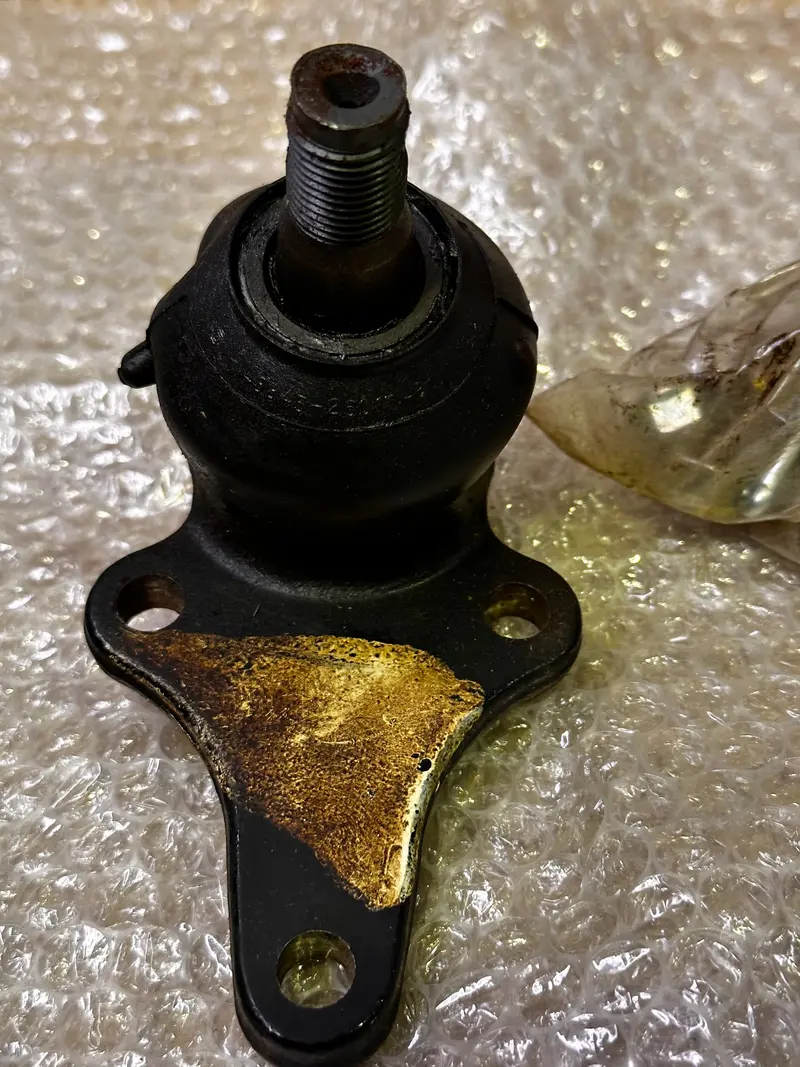 Toyota 43340-39145 Joint Assembly, Lower Ball, Front 1