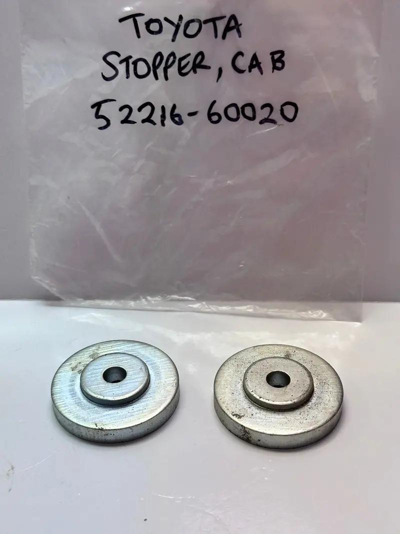 Toyota 52216-60020 Stopper, Cab Mounting Cushion 1