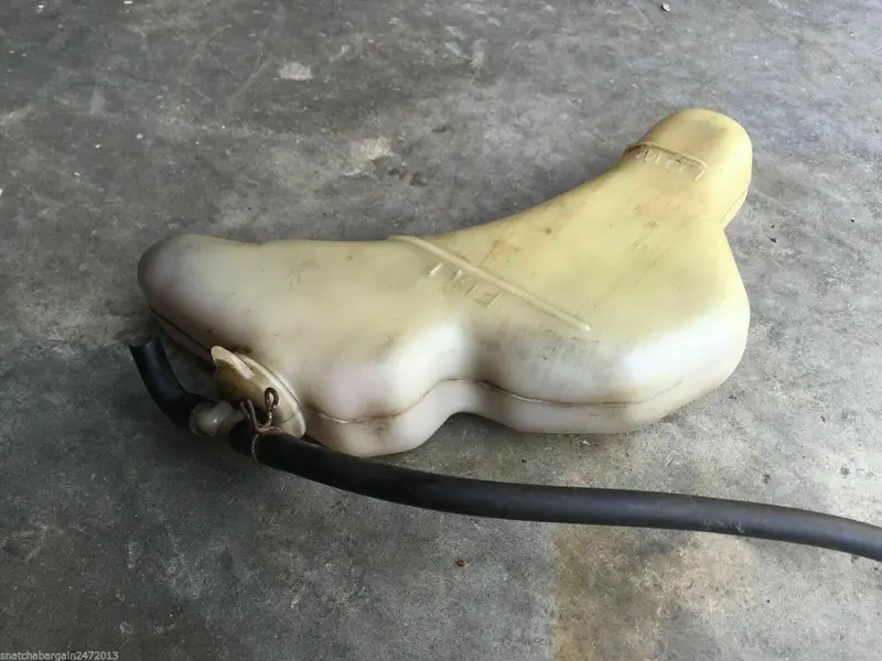 Toyota Carolla Holden Nova 1993 Coolant Over Flow Bottle Resorvoir Tank Genuine 2