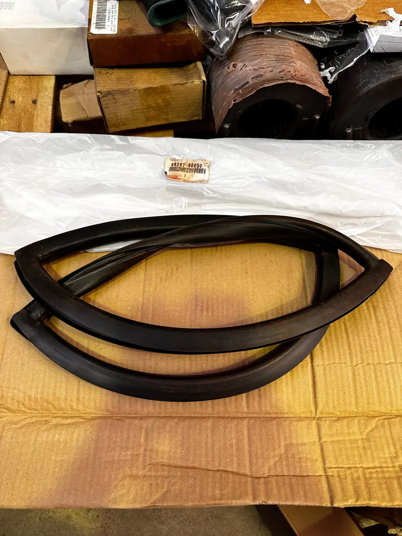 Toyota Seal/Weather Strips 68292-60050 1