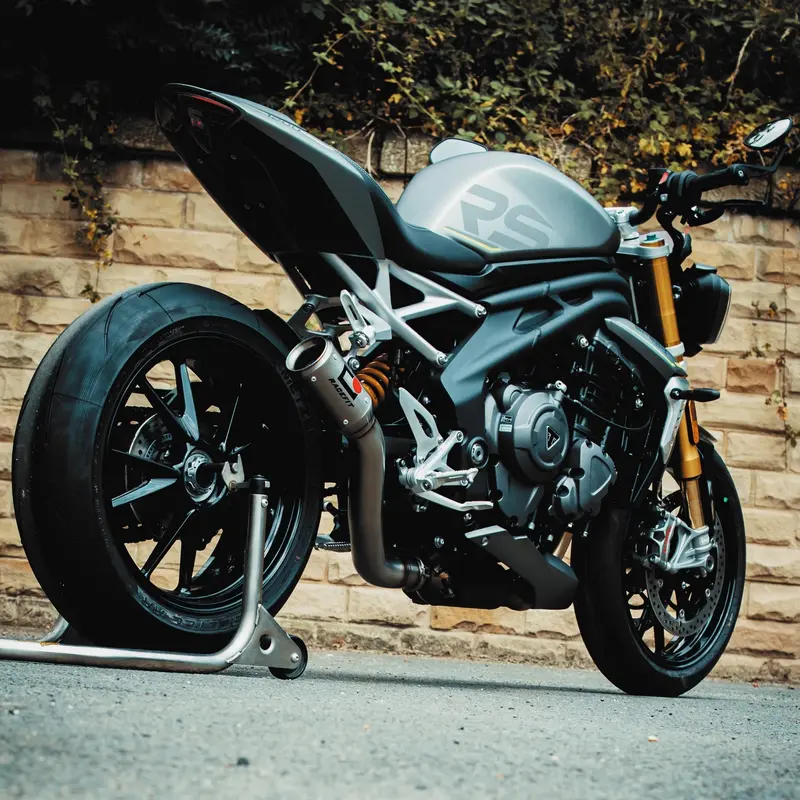 Triumph 1200Rs Racefit Growler X 1