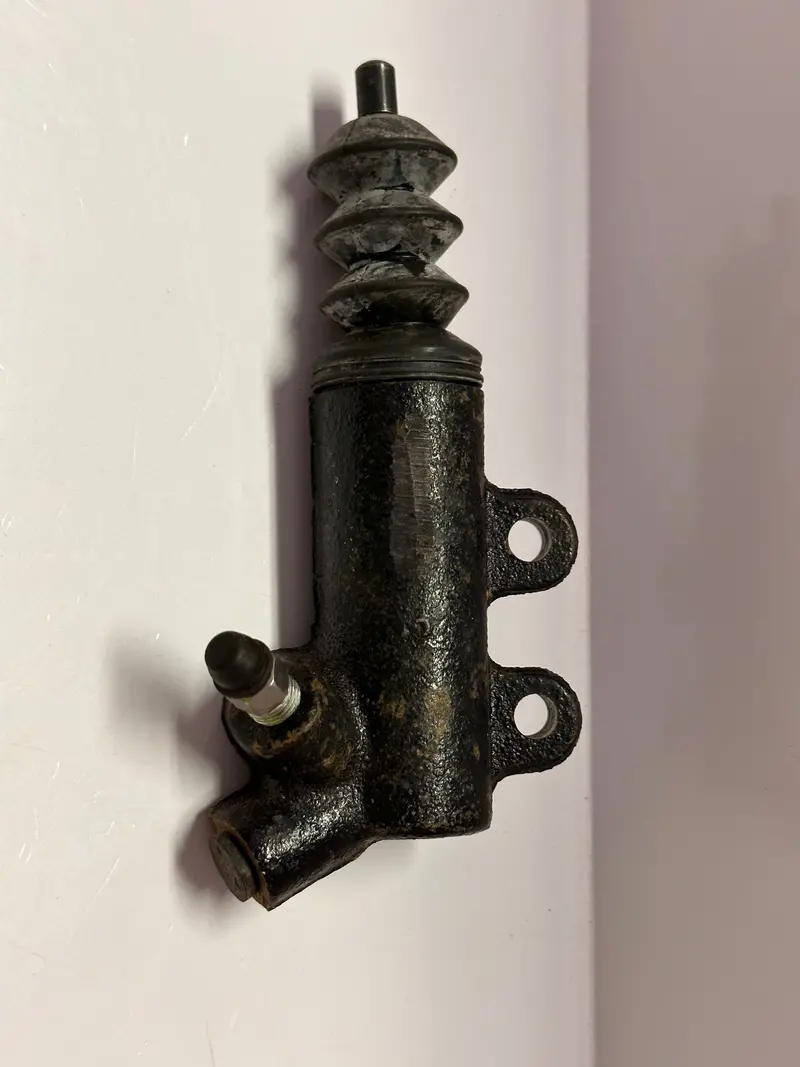 Trw Pjk704 Slave Cylinder (31470-60280) 1